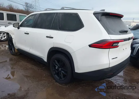 2025 Toyota Grand Highlander Hybrid Nightshade Edition z USA, uszkodzony, nr VIN 5TDACAB53SS031415